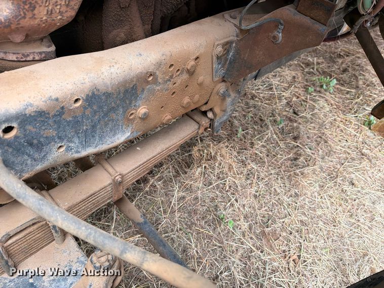 image for item EU5912 1980 Ford 7000 digger derrick truck
