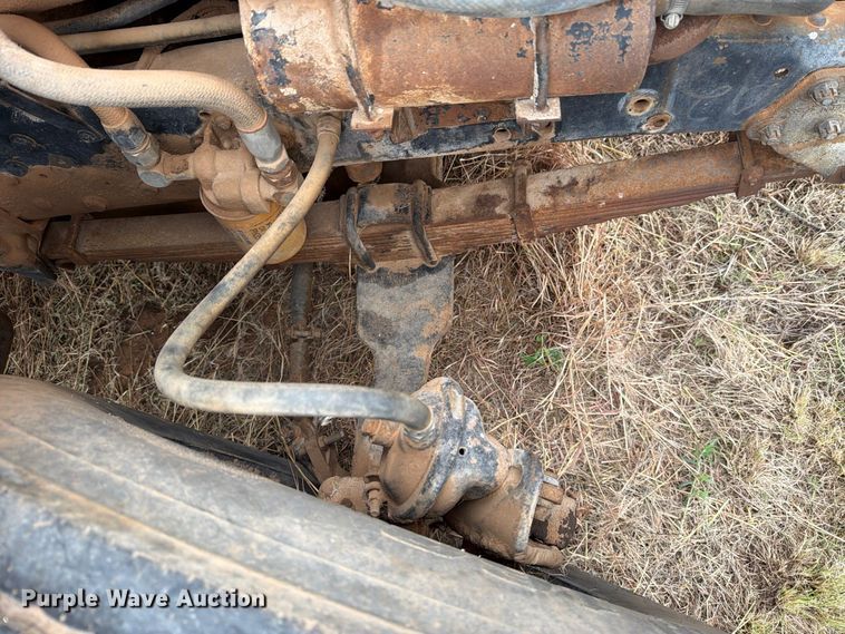 image for item EU5912 1980 Ford 7000 digger derrick truck