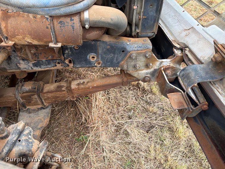 image for item EU5912 1980 Ford 7000 digger derrick truck