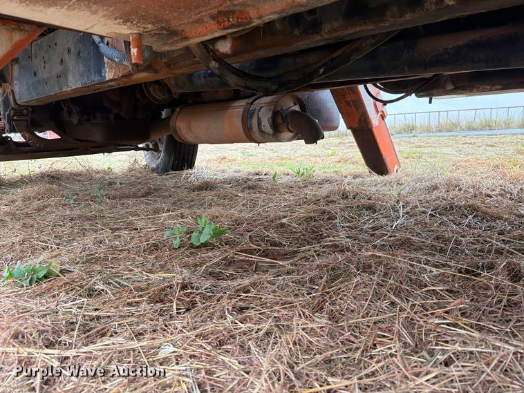 image for item EU5912 1980 Ford 7000 digger derrick truck