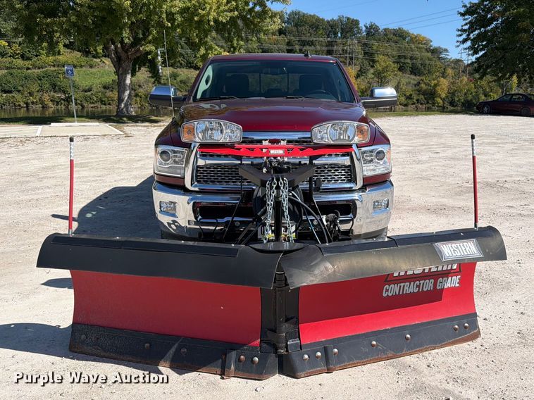 image for item EV7001 2018 RAM 2500 Heavy Duty Crew Cab pickup truck