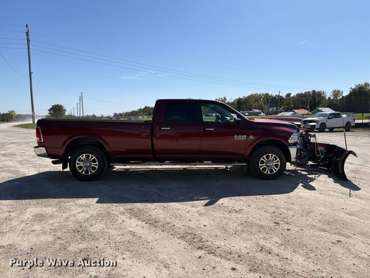 image for item EV7001 2018 RAM 2500 Heavy Duty Crew Cab pickup truck
