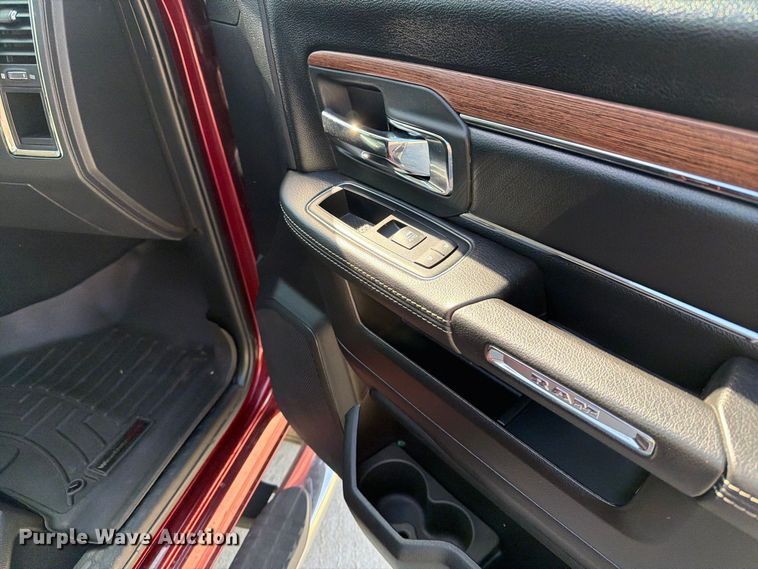 image for item EV7001 2018 RAM 2500 Heavy Duty Crew Cab pickup truck