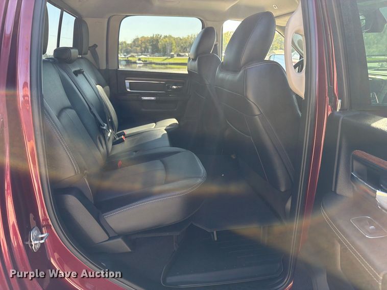 image for item EV7001 2018 RAM 2500 Heavy Duty Crew Cab pickup truck