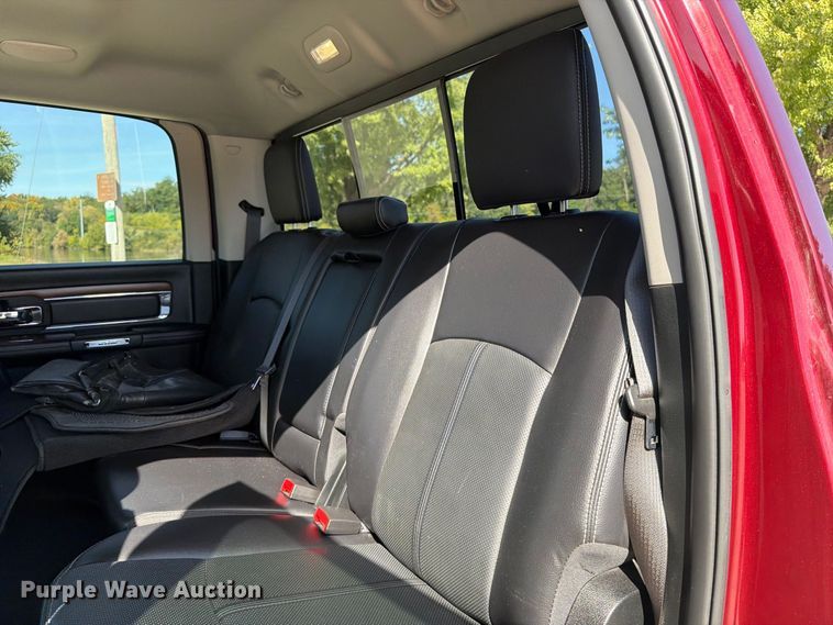 image for item EV7001 2018 RAM 2500 Heavy Duty Crew Cab pickup truck
