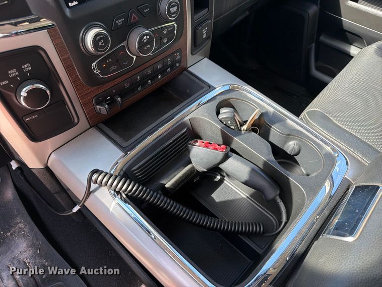 image for item EV7001 2018 RAM 2500 Heavy Duty Crew Cab pickup truck