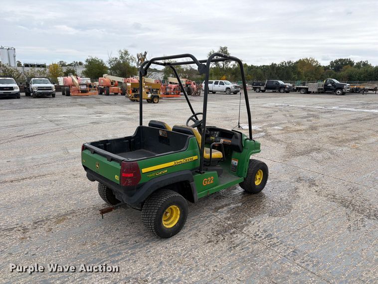 image for item EV7015 John Deere Gator CX utility vehicle