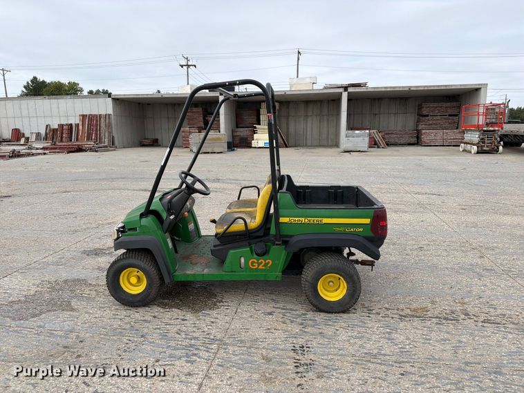image for item EV7015 John Deere Gator CX utility vehicle