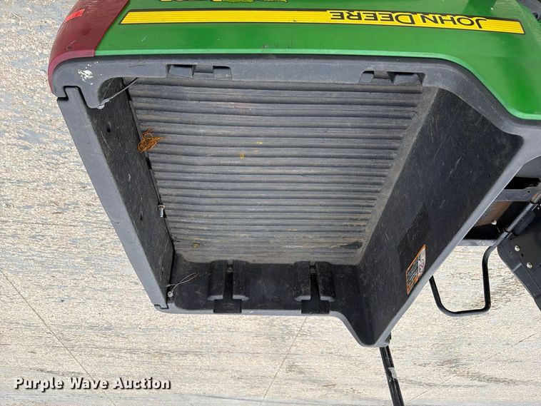 image for item EV7015 John Deere Gator CX utility vehicle