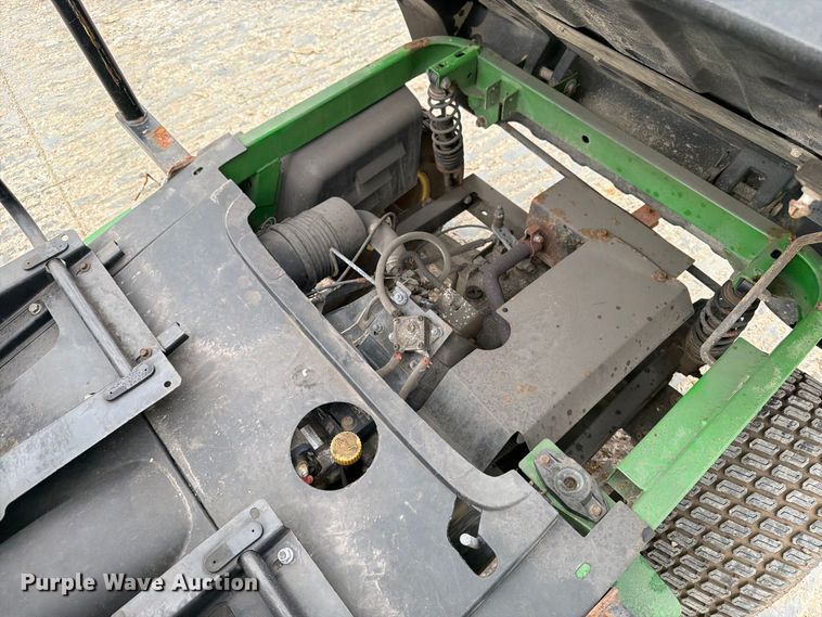 image for item EV7015 John Deere Gator CX utility vehicle