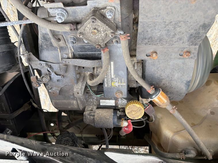 image for item EV7015 John Deere Gator CX utility vehicle