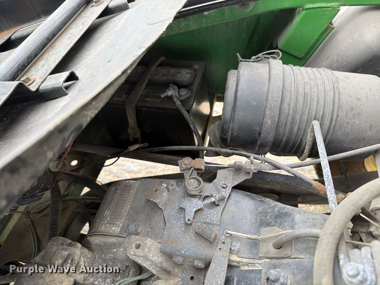image for item EV7015 John Deere Gator CX utility vehicle