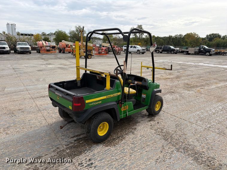 image for item EV7016 John Deere Gator CX utility vehicle
