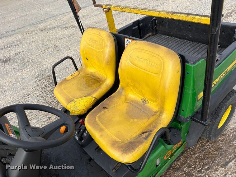 image for item EV7016 John Deere Gator CX utility vehicle