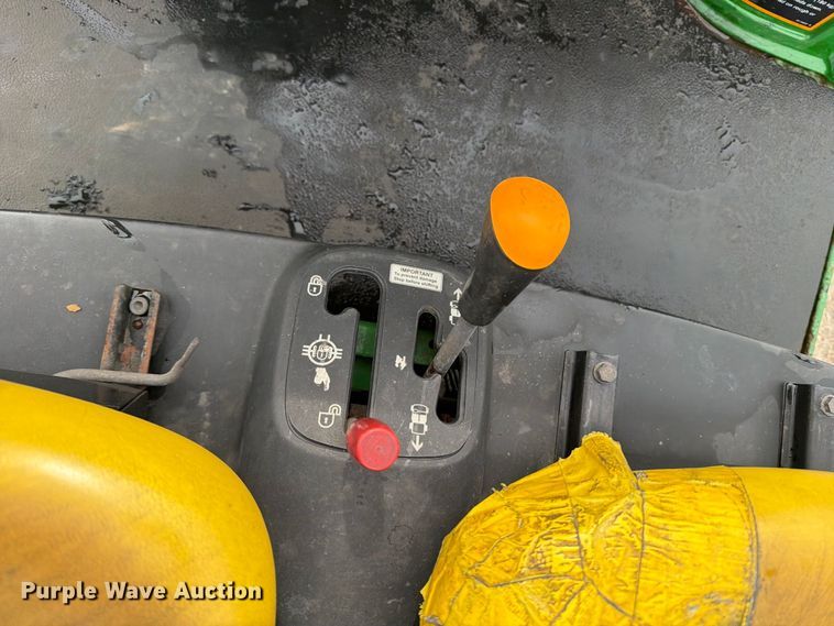 image for item EV7016 John Deere Gator CX utility vehicle