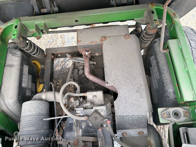 image for item EV7016 John Deere Gator CX utility vehicle
