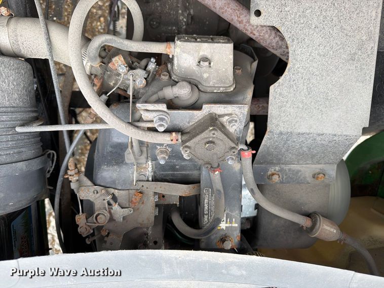 image for item EV7016 John Deere Gator CX utility vehicle