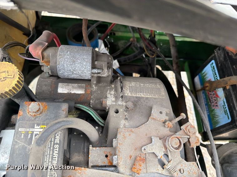 image for item EV7016 John Deere Gator CX utility vehicle