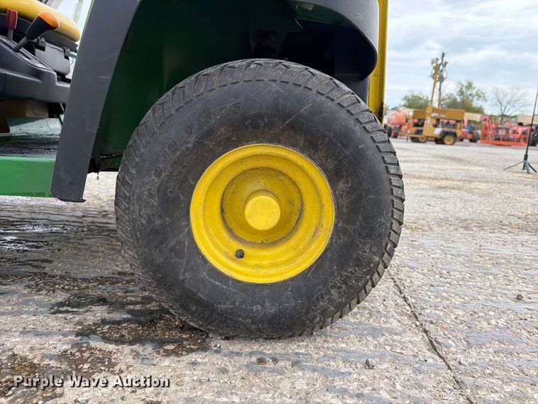 image for item EV7016 John Deere Gator CX utility vehicle