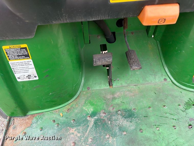 image for item EV7017 John Deere Gator CX utility vehicle