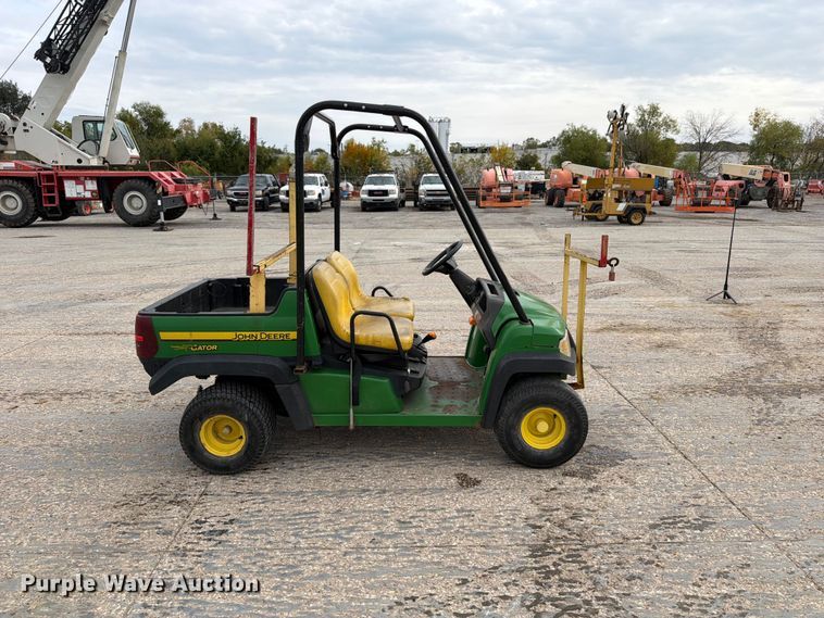 image for item EV7018 John Deere Gator CX utility vehicle