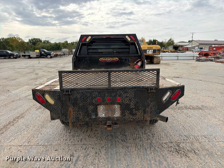 image for item EV7019 2006 GMC Sierra 2500HD Ext. Cab dump flatbed pickup truck