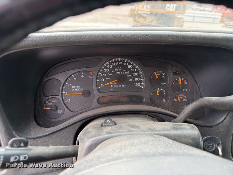 image for item EV7019 2006 GMC Sierra 2500HD Ext. Cab dump flatbed pickup truck