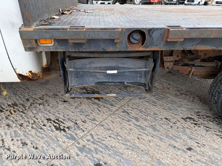 image for item EV7022 2009 Chevrolet Silverado 3500HD flatbed pickup truck