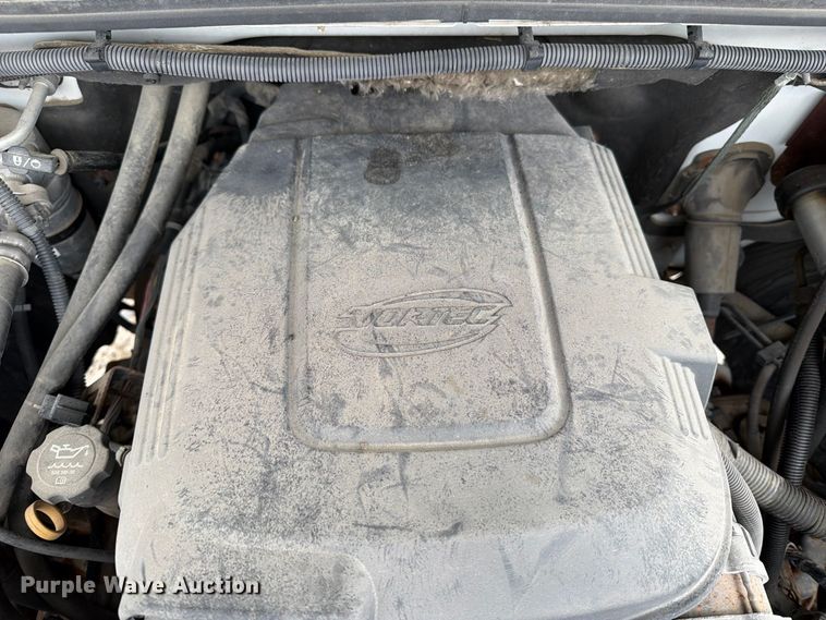 image for item EV7022 2009 Chevrolet Silverado 3500HD flatbed pickup truck