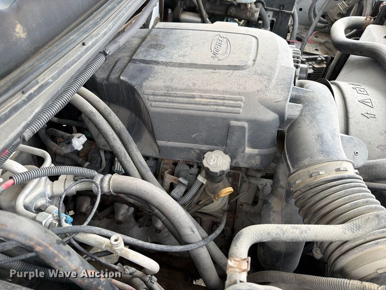 image for item EV7022 2009 Chevrolet Silverado 3500HD flatbed pickup truck