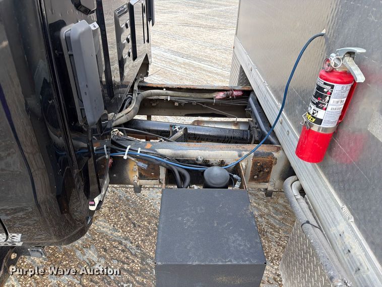 image for item EV7029 2021 Chevrolet Silverado 6500HD flatbed truck