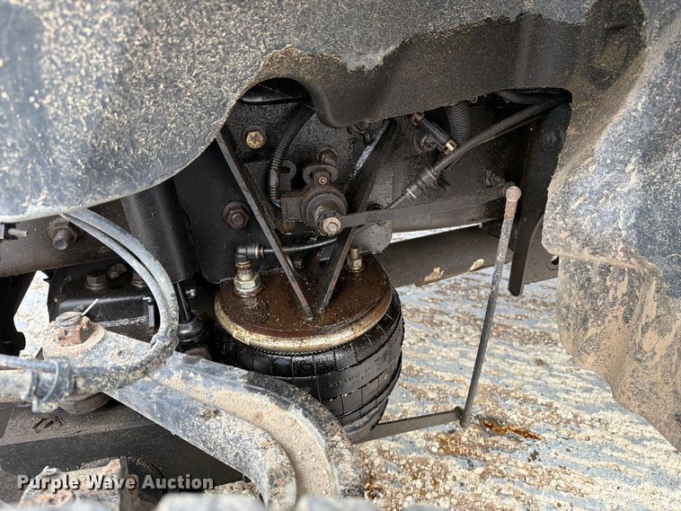 image for item EV7029 2021 Chevrolet Silverado 6500HD flatbed truck