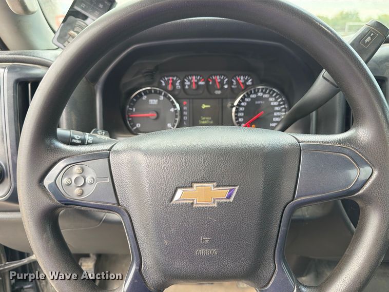 image for item EV7029 2021 Chevrolet Silverado 6500HD flatbed truck