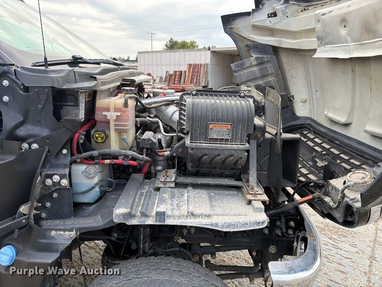 image for item EV7029 2021 Chevrolet Silverado 6500HD flatbed truck