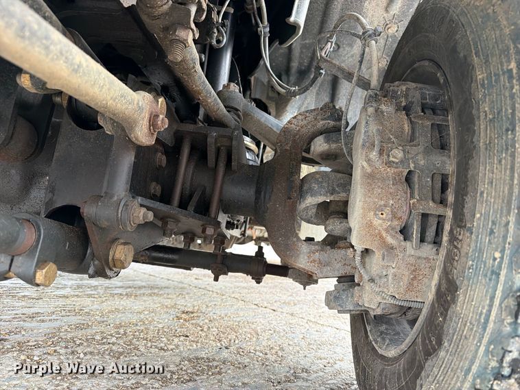 image for item EV7029 2021 Chevrolet Silverado 6500HD flatbed truck