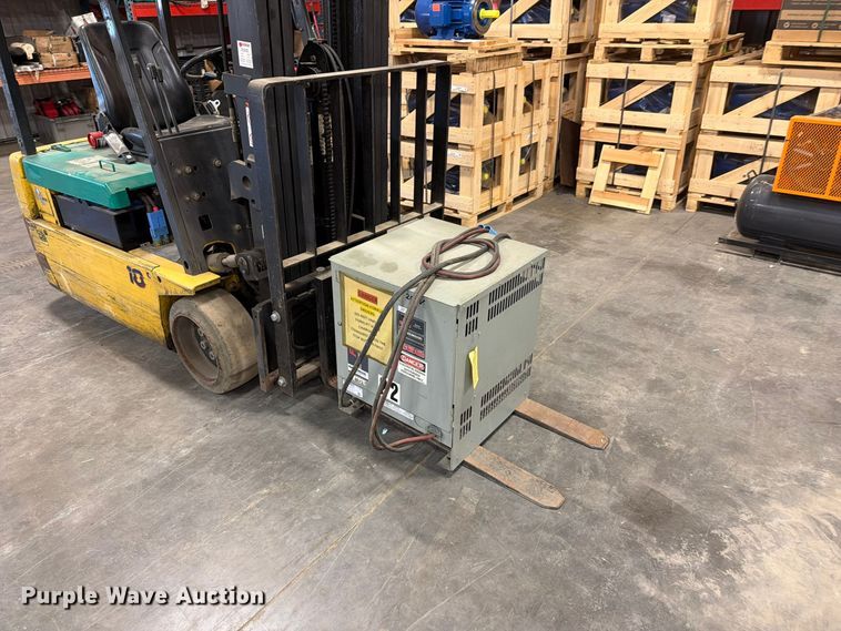 image for item EV7036 Komatsu FB18MG-3 forklift