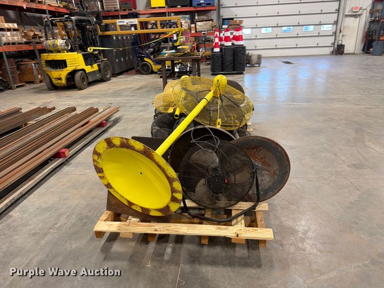 image for item EV7042 Approximately 9 fans