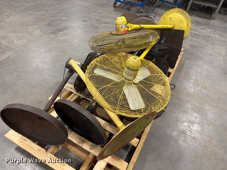 image for item EV7042 Approximately 9 fans