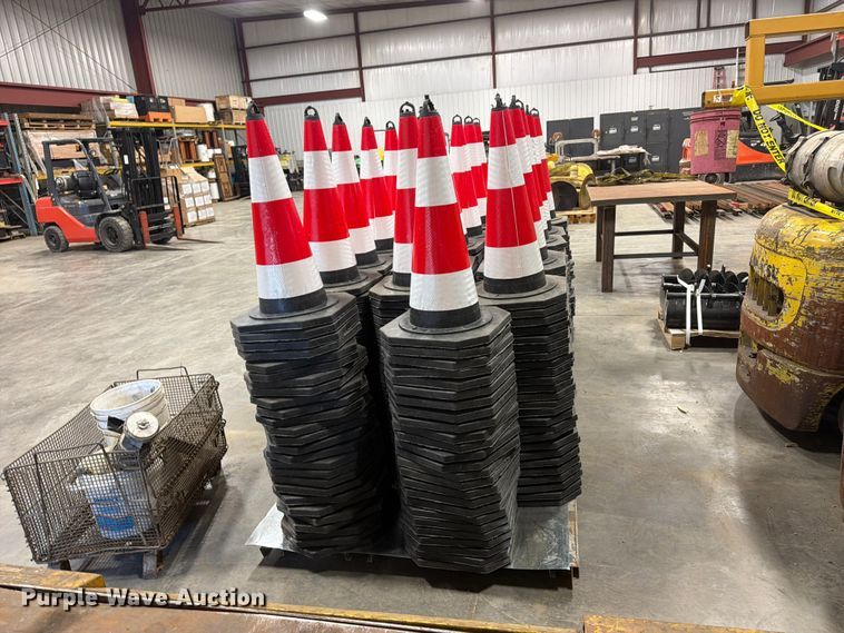 image for item EV7043 Approximately 494 traffic cones