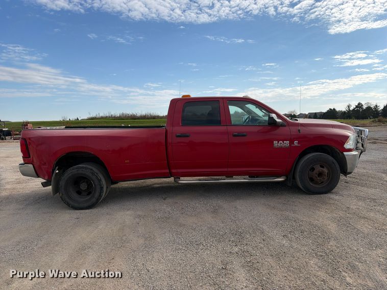 image for item EV7056 2014 RAM 3500 Crew Cab pickup truck