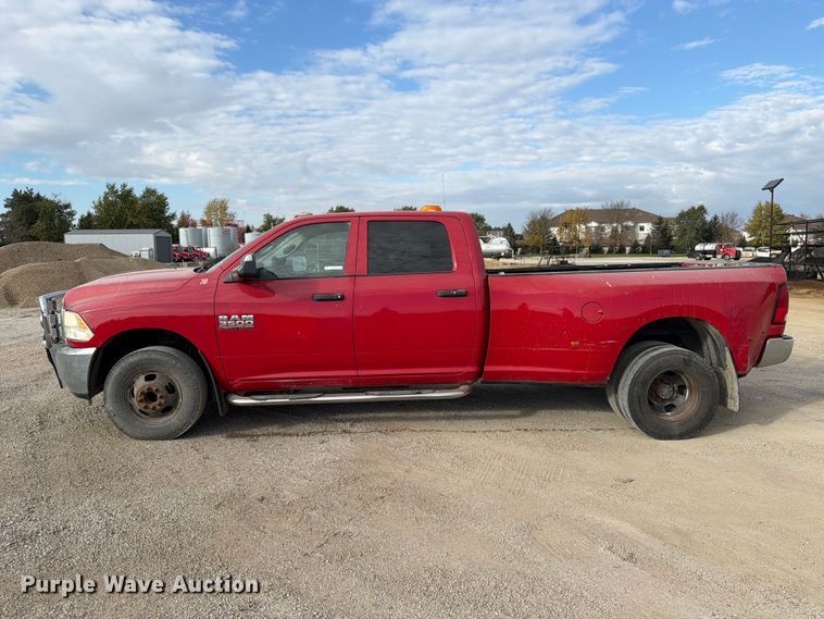 image for item EV7056 2014 RAM 3500 Crew Cab pickup truck