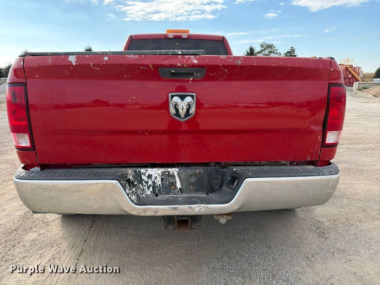 image for item EV7056 2014 RAM 3500 Crew Cab pickup truck