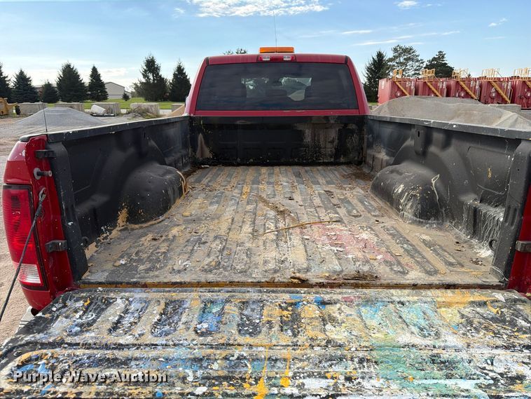 image for item EV7056 2014 RAM 3500 Crew Cab pickup truck