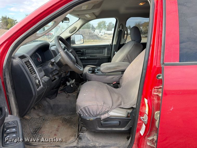 image for item EV7056 2014 RAM 3500 Crew Cab pickup truck