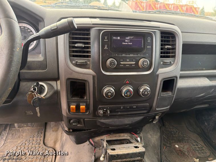 image for item EV7056 2014 RAM 3500 Crew Cab pickup truck