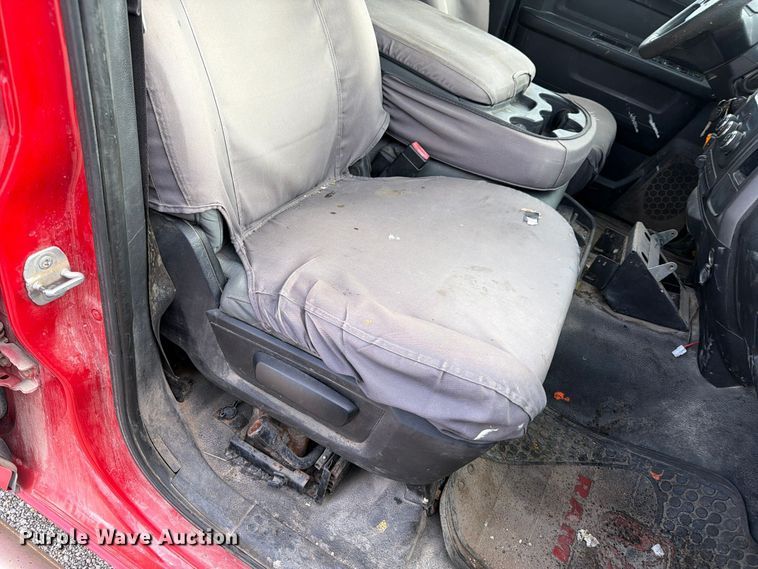 image for item EV7056 2014 RAM 3500 Crew Cab pickup truck