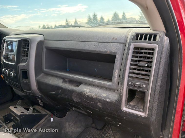 image for item EV7056 2014 RAM 3500 Crew Cab pickup truck