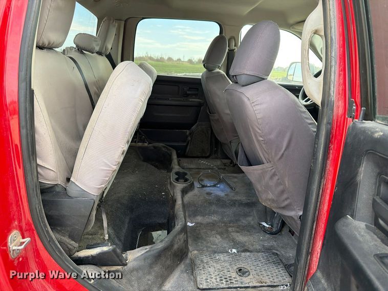 image for item EV7056 2014 RAM 3500 Crew Cab pickup truck