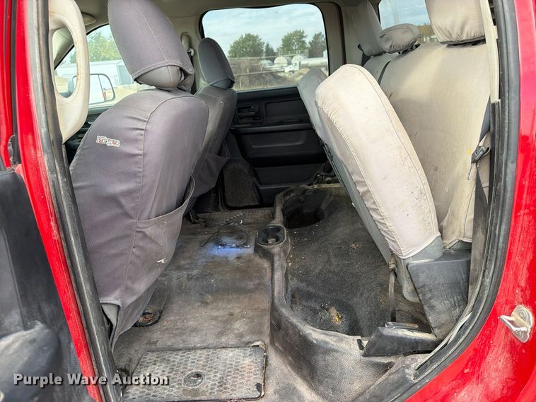 image for item EV7056 2014 RAM 3500 Crew Cab pickup truck