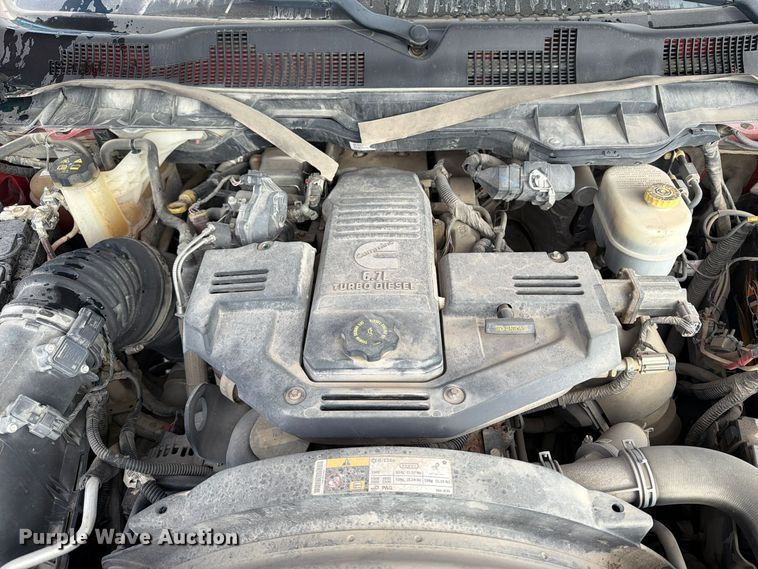 image for item EV7056 2014 RAM 3500 Crew Cab pickup truck